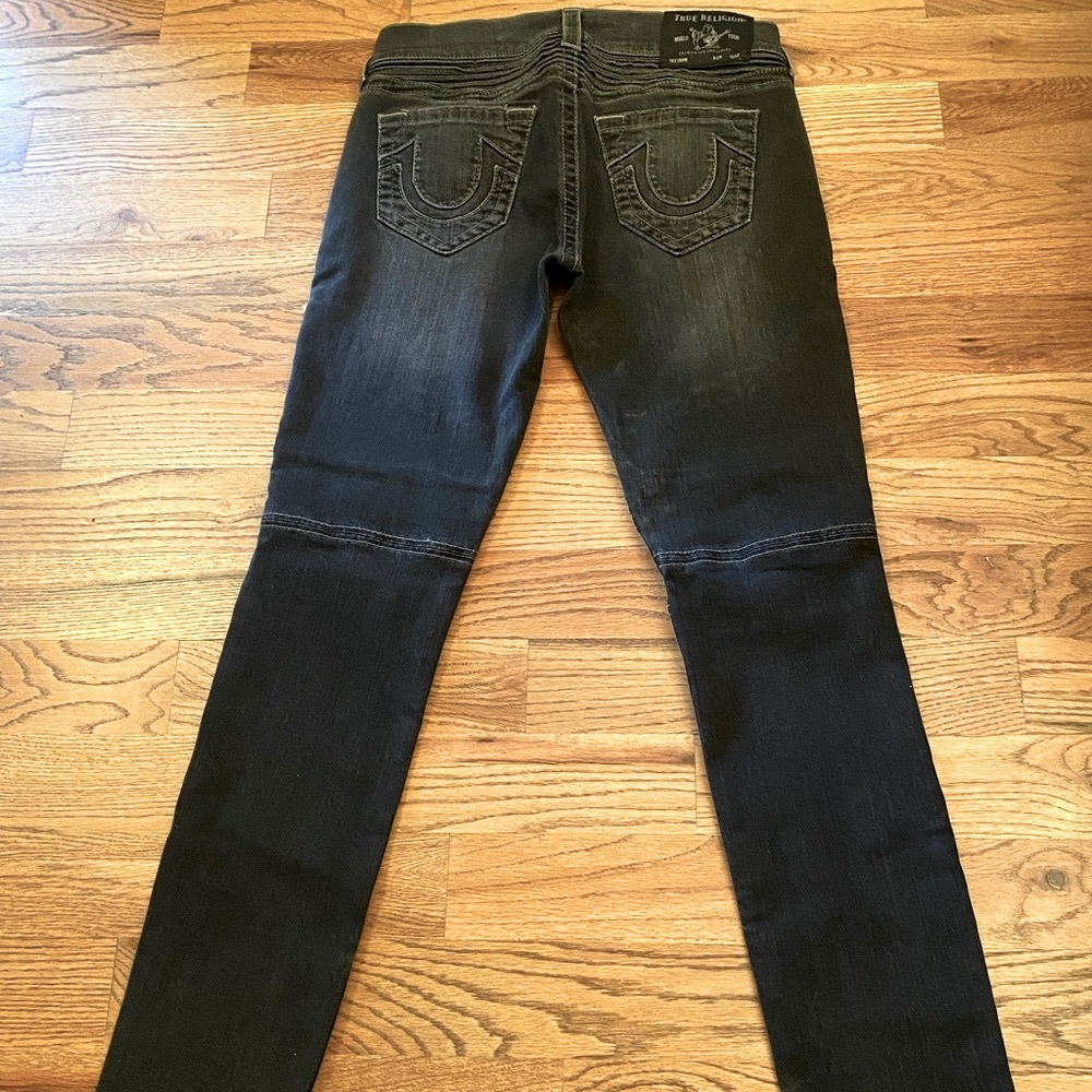 Men’s True Religion - Picture 4 of 9